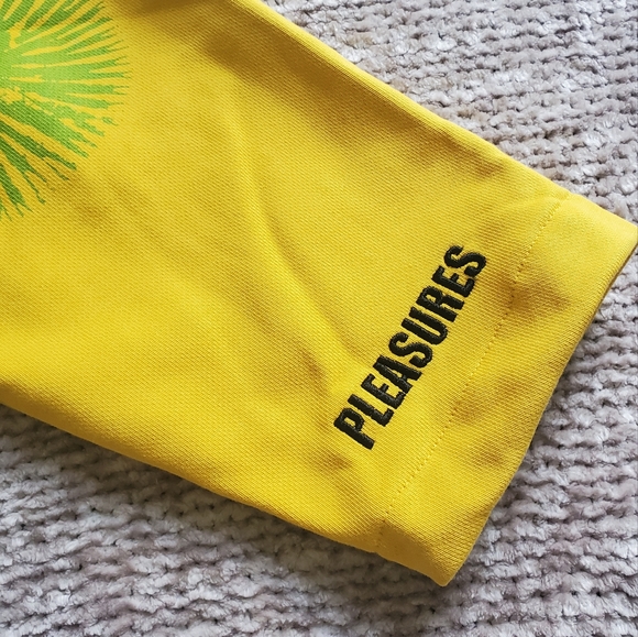 Pleasures Freeze Cardigan Yellow NWT - Picture 8 of 14